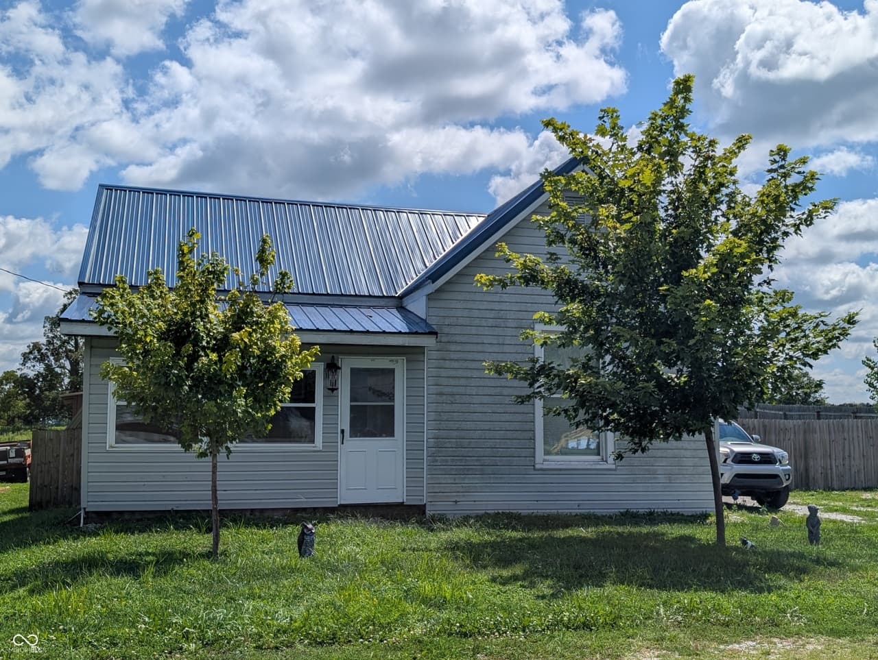 4425 W County Rd 710 S — listing photo