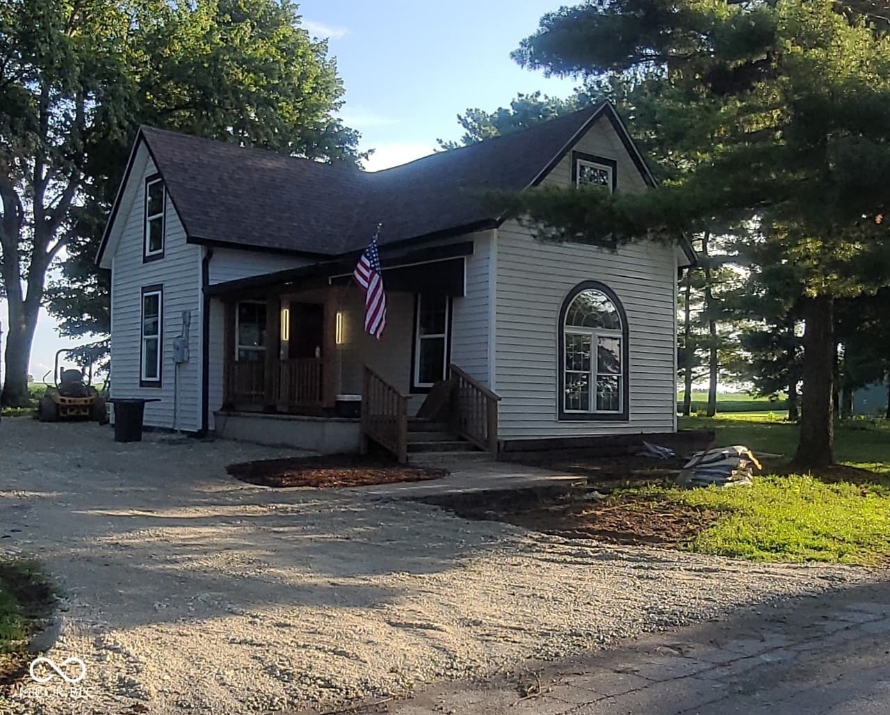 439 E County Rd 800 N — listing photo