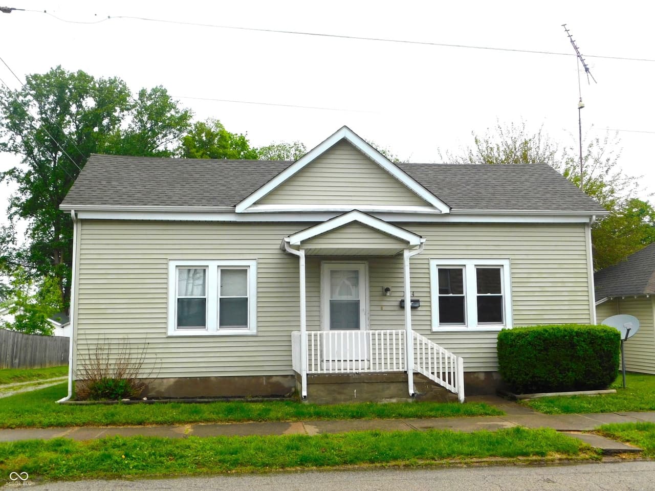 114 W Hendricks St — listing photo