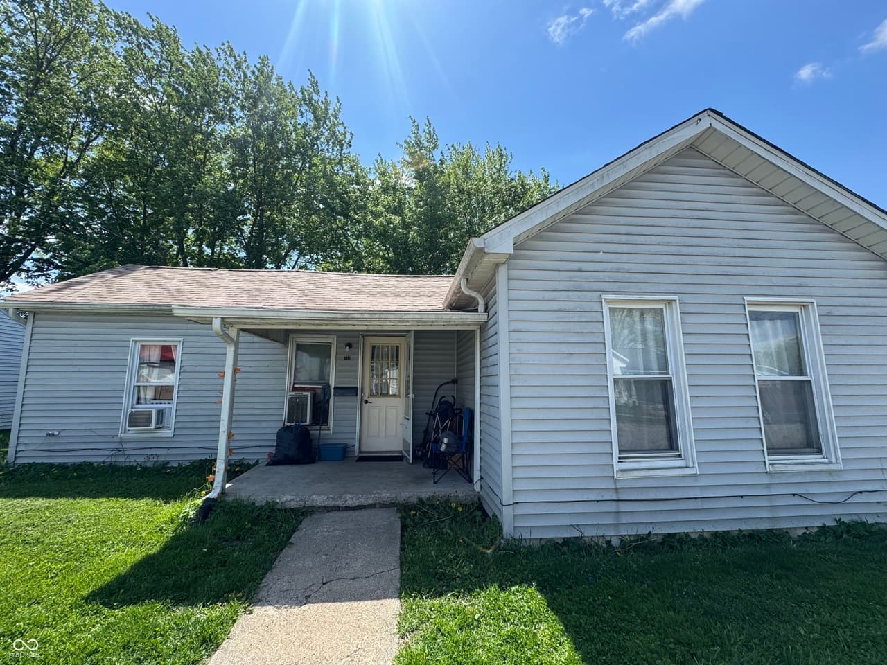 319 W Forsythe St — listing photo