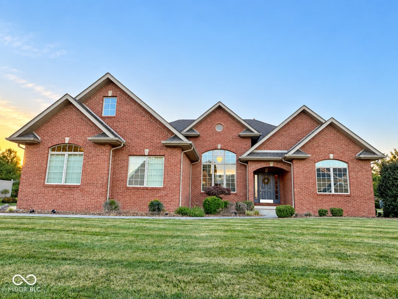 820 E Mill Creek Rd S — listing photo
