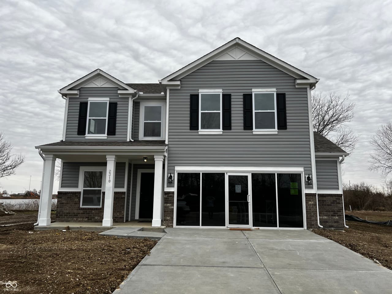 2310 N Liberty Lakes Dr — listing photo