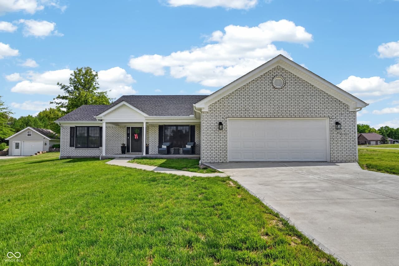 1415 Ne Santee Dr — listing photo